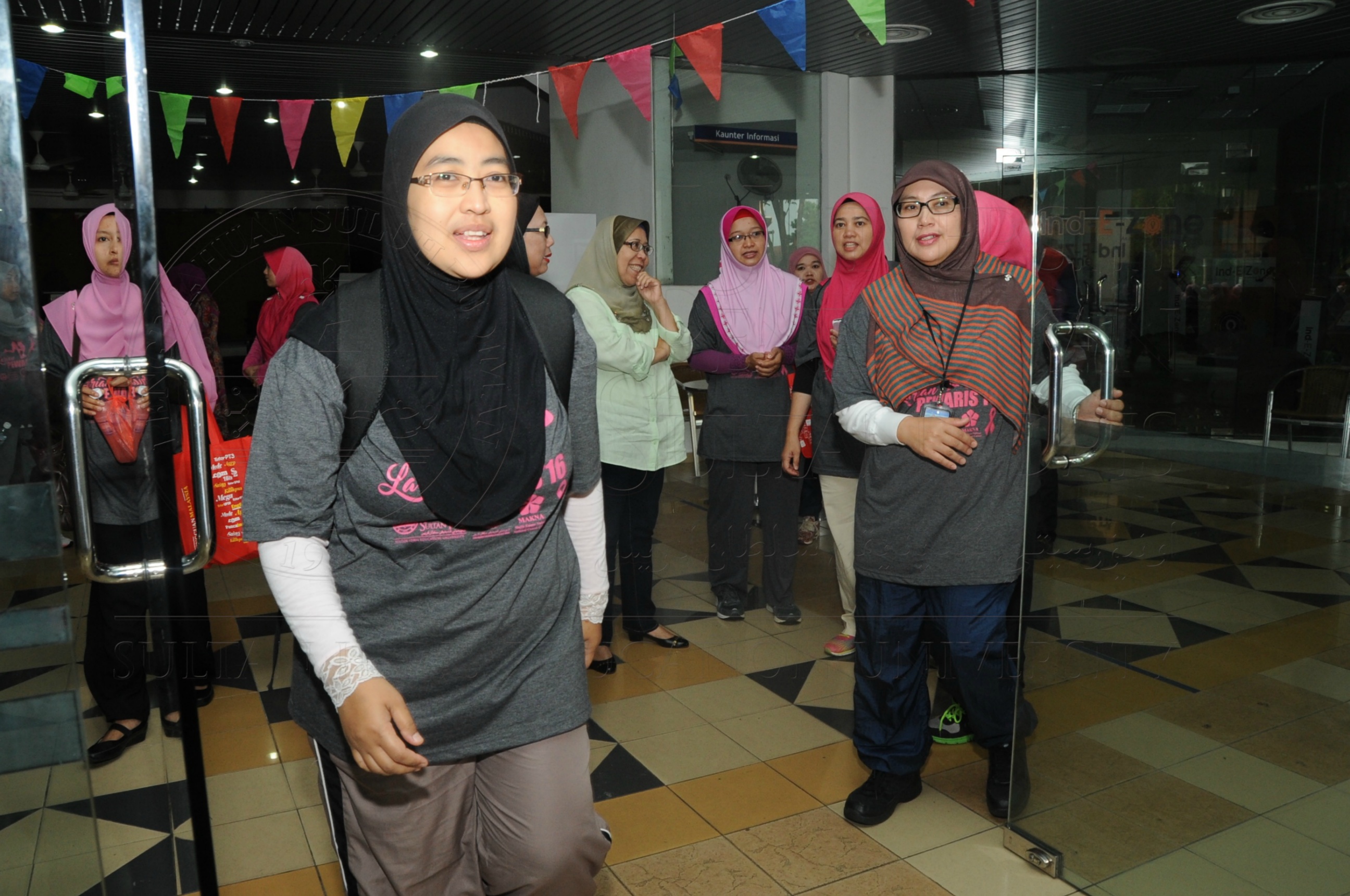 PRO 16 69 Karnival Pewaris 2016   UPSIHAS 8196